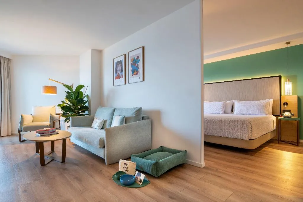 JUNIOR SUITE SEA VIEW Room, Innside Alicante Porta Maris, Costa Blanca