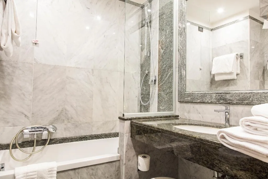 DOUBLE STANDARD Room, Giolli Nazionale, Rome