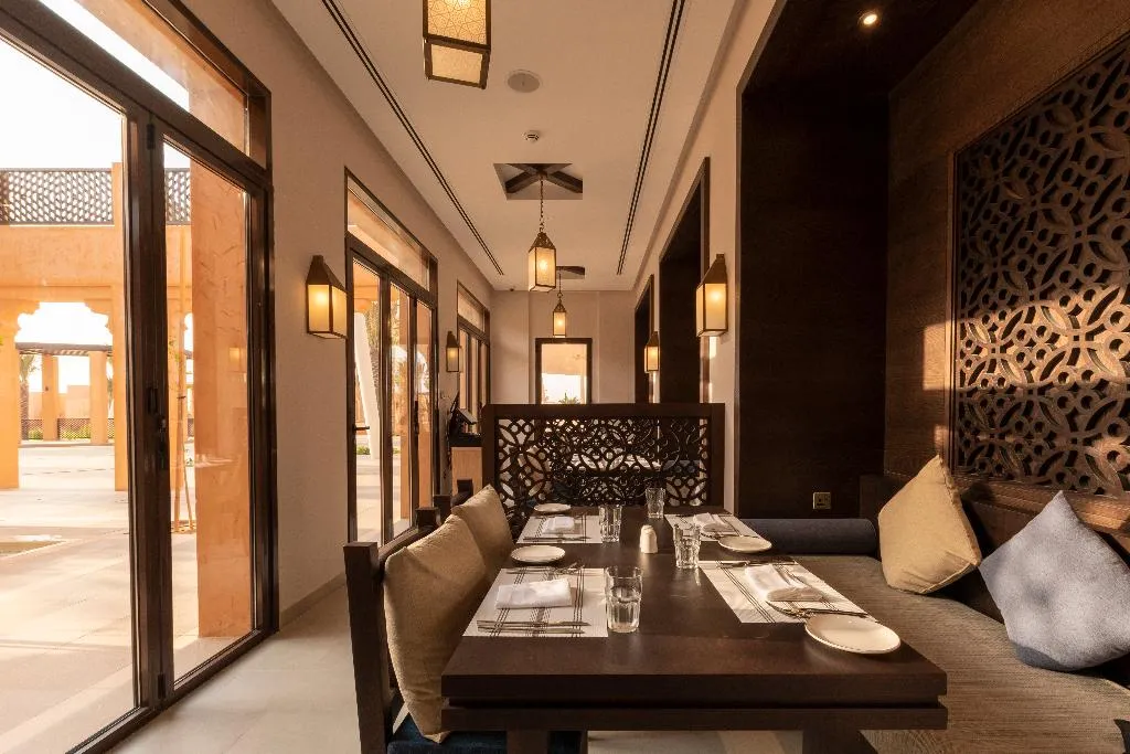 Restaurant, Mysk Al Badayer Retreat, Dubai