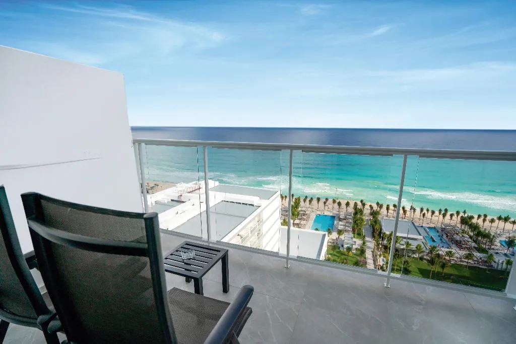 JUNIOR SUITE OCEAN VIEW Room, Riu Palace Kukulkan - Adults Only - All Inclusive, Cancun Area