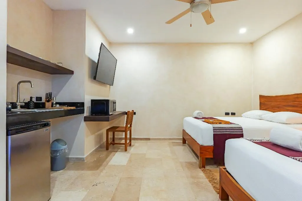 TRIPLE SUPERIOR Room, Calea Tulum, Cancun Area