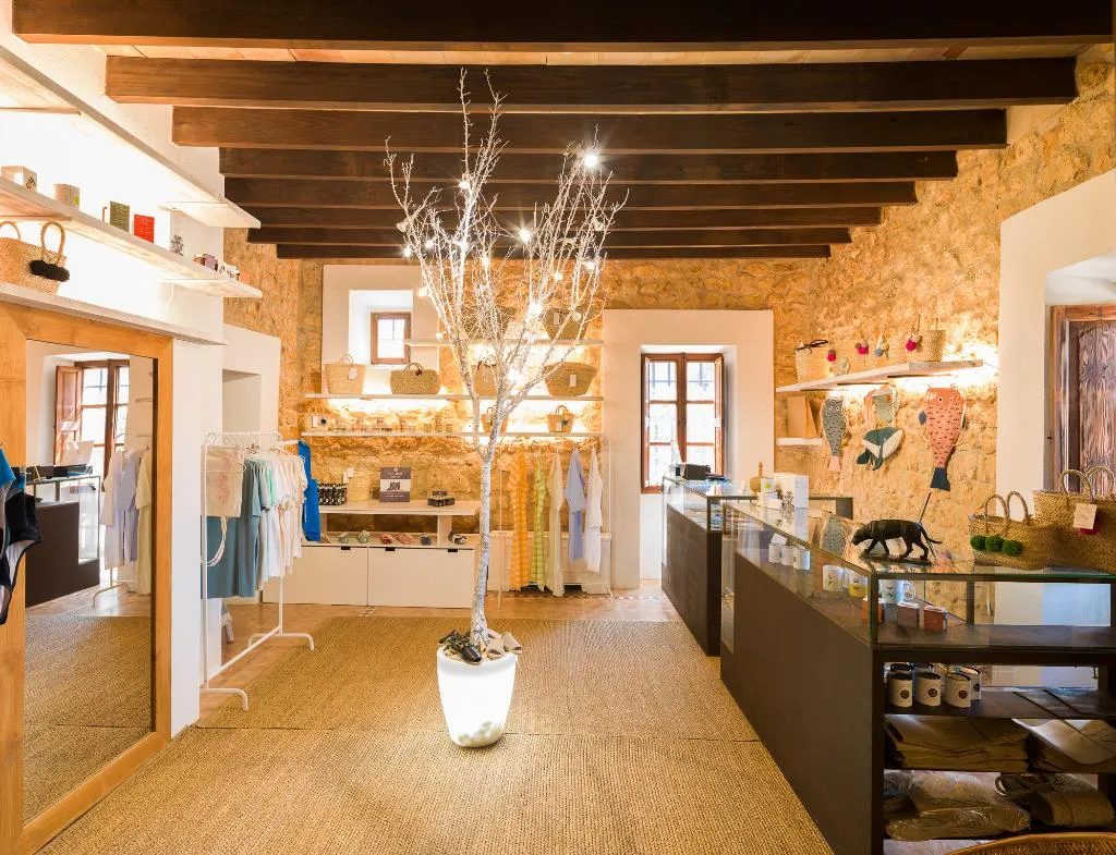 Lobby, Sa Bassa Rotja Ecoturisme, Majorca