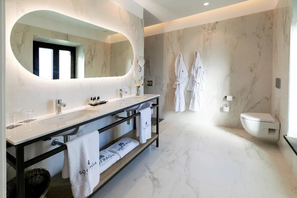 JUNIOR SUITE KING SIZE BED Room, Sofraga Palacio, WorldHotels Crafted, Madrid