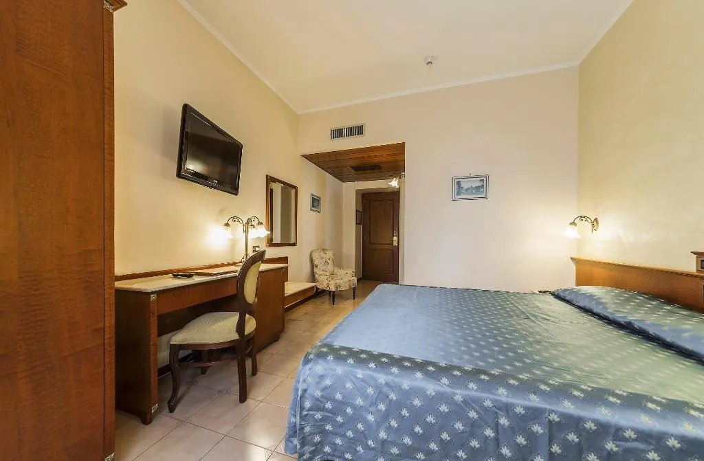 DOUBLE STANDARD Room, Grand Hotel Telese, Naples