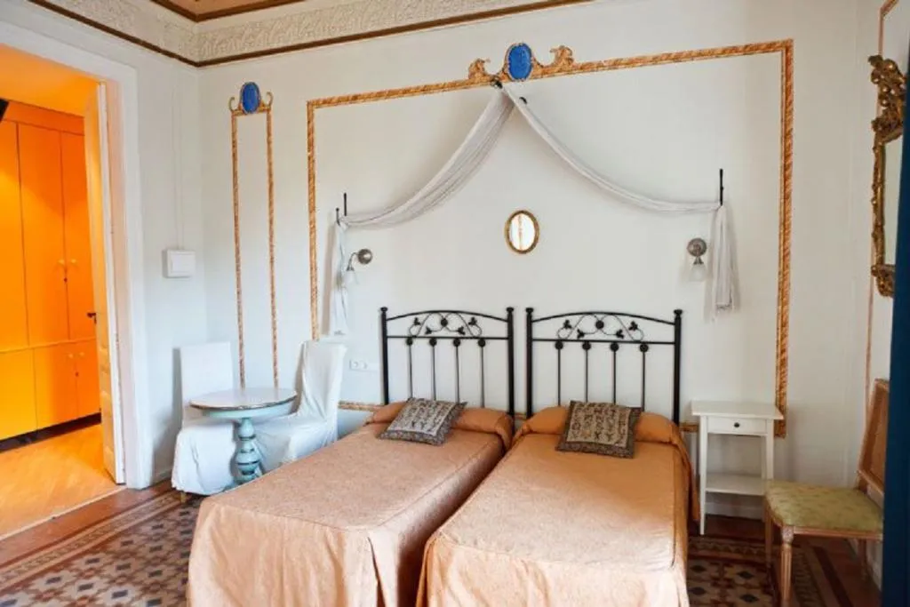 Double or Twin STANDARD Room, Casa Consell Gran Via, Guest House, Barcelona