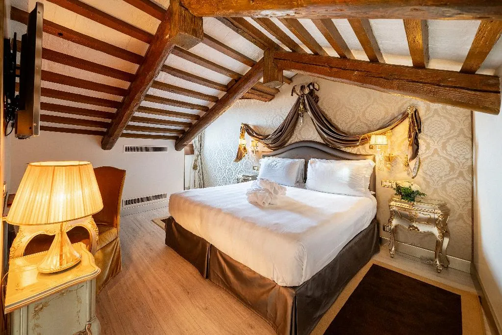 DOUBLE WITH TERRACE Room, Colombina, Venice