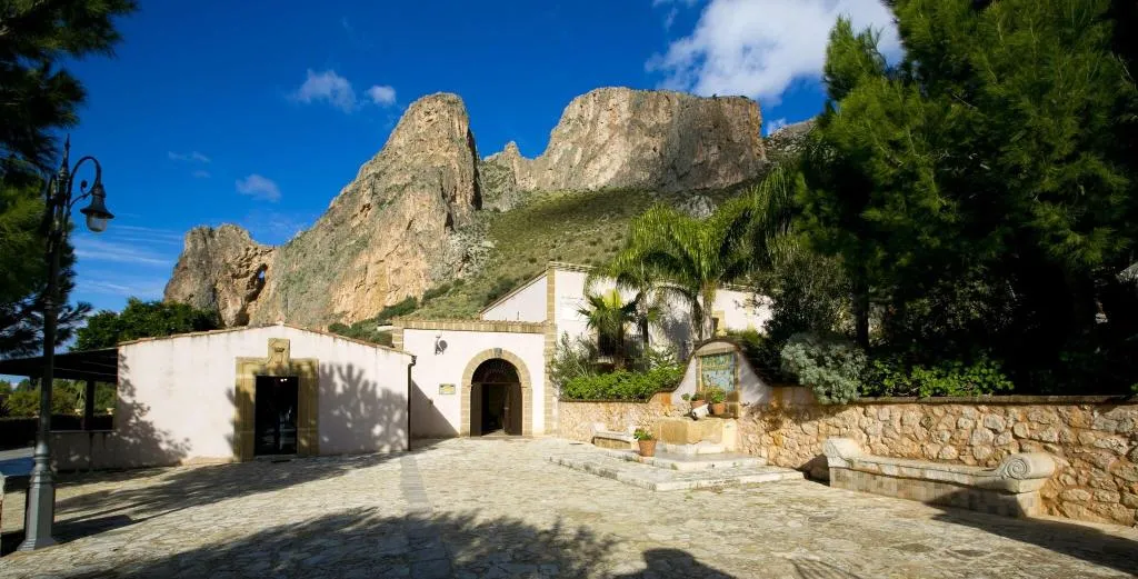 General view, Cala Dell'Arena, Palermo
