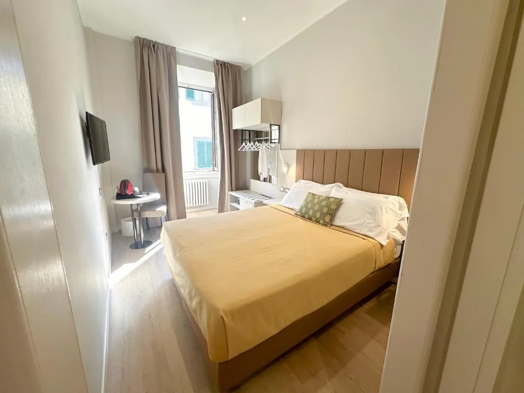 DOUBLE CLASSIC Room, Hotel Giappone, Florence