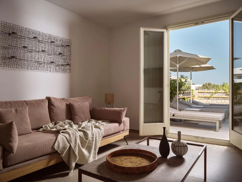 SUITE DUPLEX Room, Sea Breeze Santorini Beach Resort, Curio Collectio, Santorini