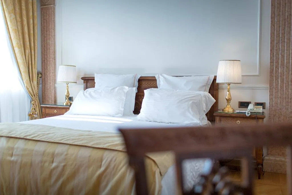 Room, Villa Cortine Palace Hotel, Milan