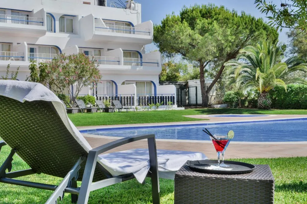 General view, Carvoeiro Garden Hotel, Algarve
