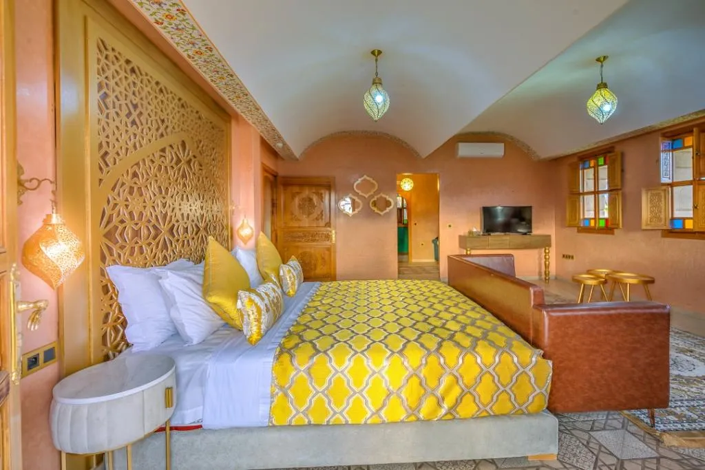 QUADRUPLE TWO BEDROOMS ONE BATHROOM Room, Atlas Castle, Marrakech