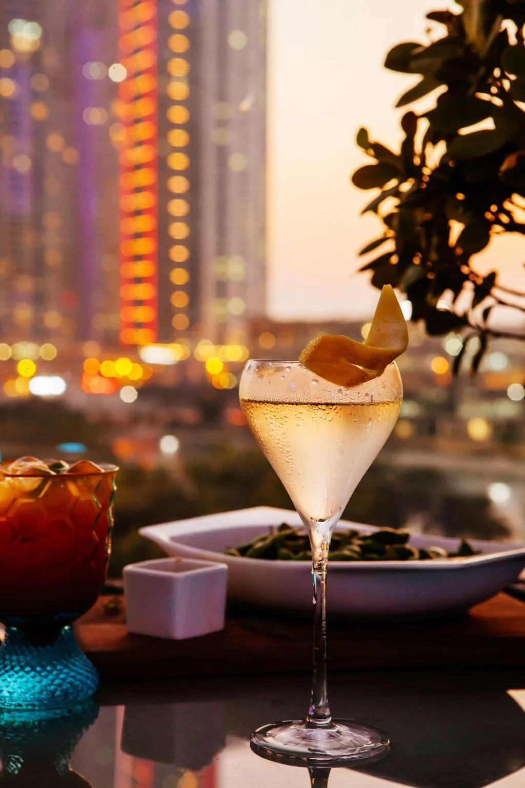 Bar, Radisson Blu Hotel, Dubai Media City, Dubai
