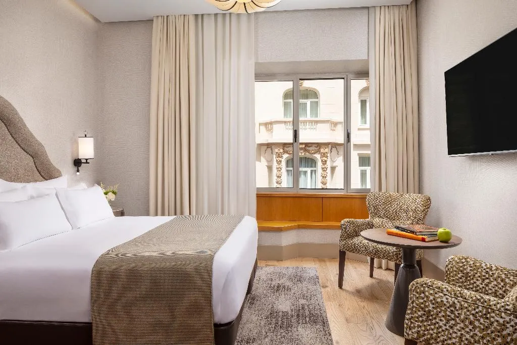 DOUBLE SUPERIOR Room, NH Collection Madrid Paseo del Prado, Madrid