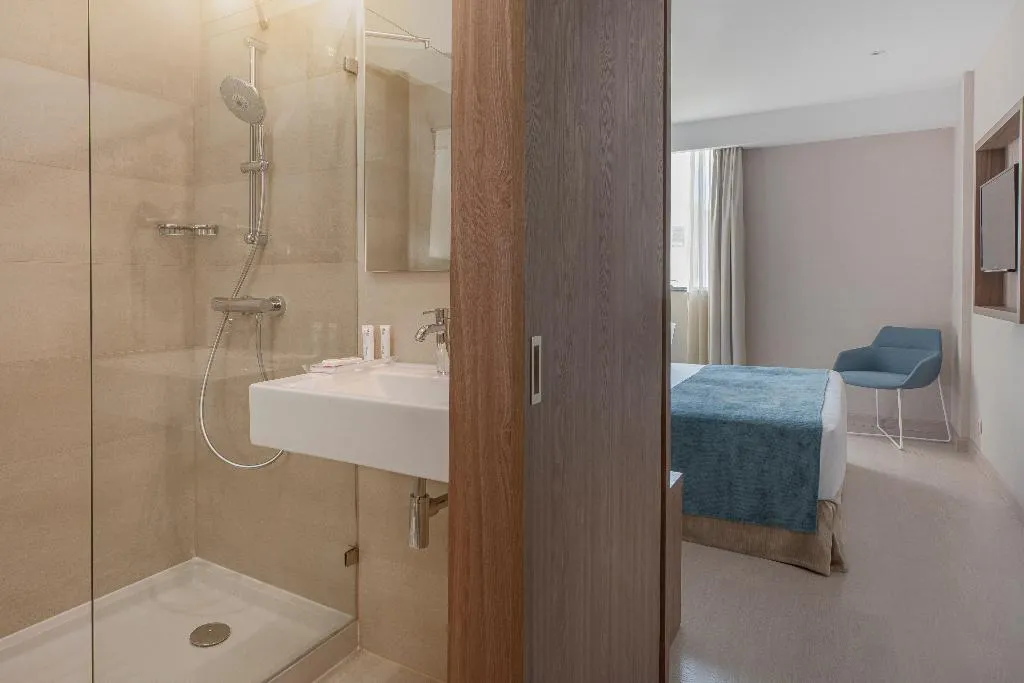 DOUBLE SINGLE USE STANDARD Room, Dorma Saldanha, Lisbon