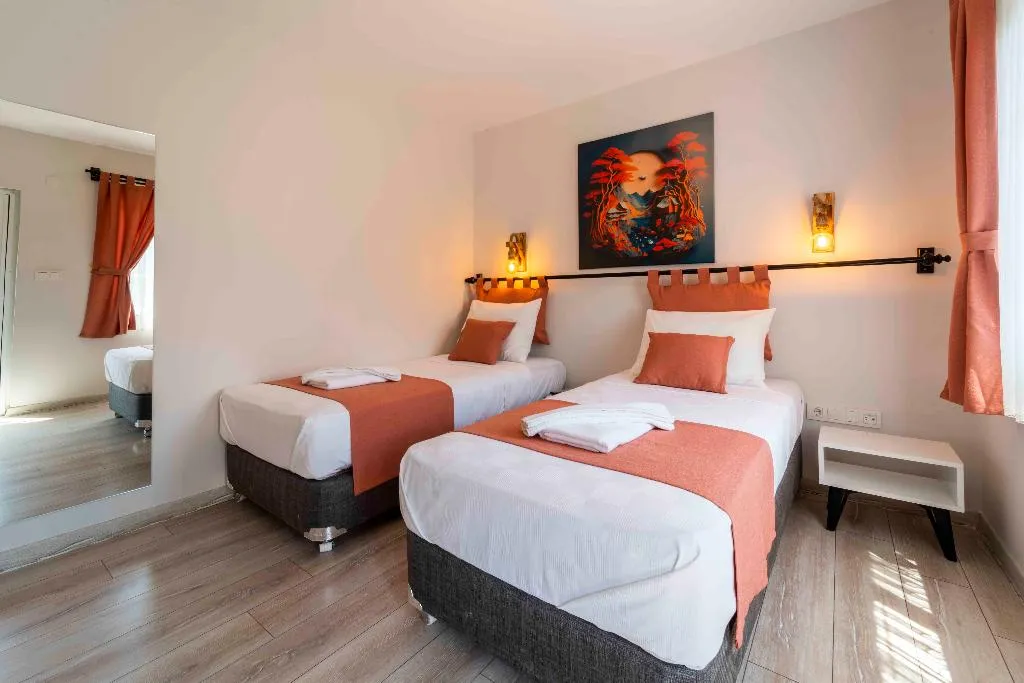 TRIPLE DELUXE Room, Kamkat Hotel, Antalya