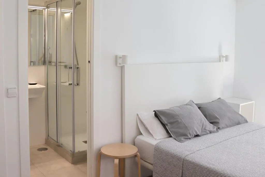 Room, Hostal La Zona, Madrid