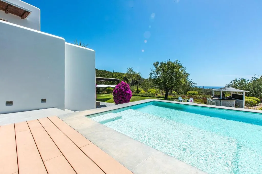 Sports and Entertainment, Can Skye, Ibiza