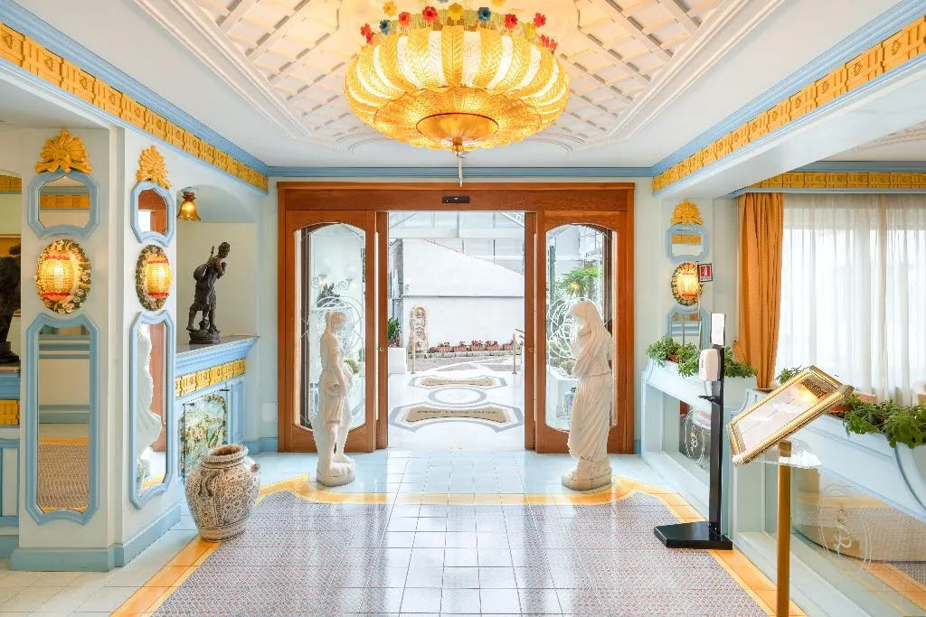 Lobby, Eliseo Park's, Naples