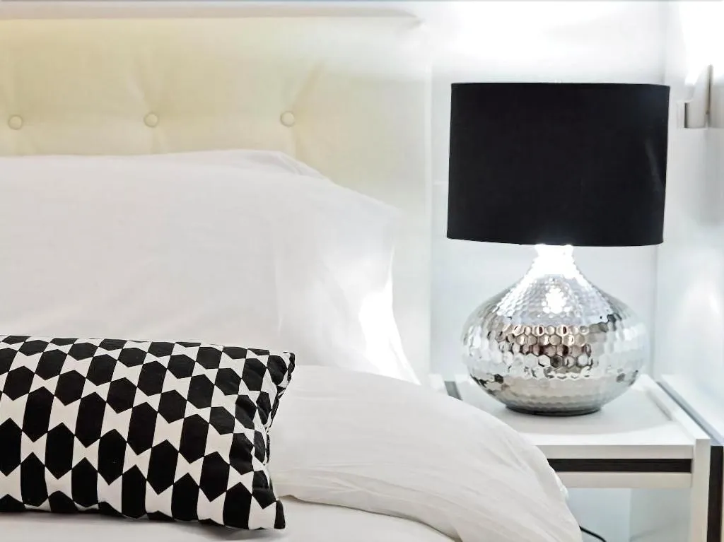 Room, Black & White G&G, Rome