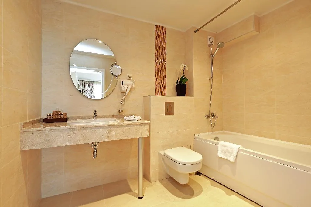 SINGLE PARK VIEW Room, White Rock Castle Suite Hotel & Spa, Varna