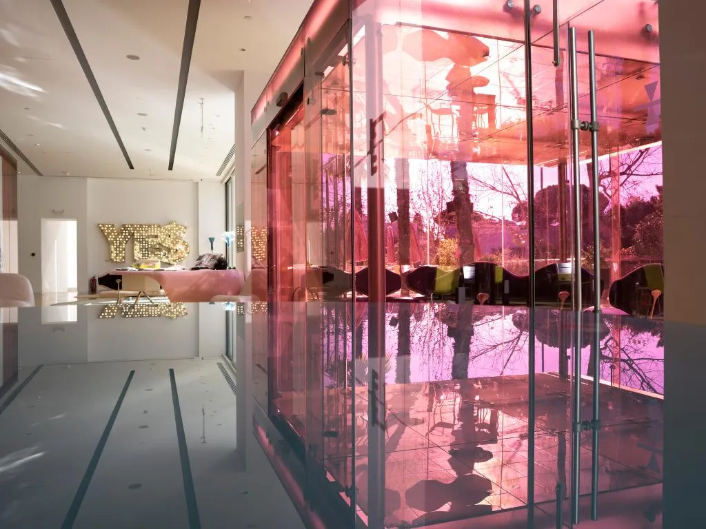 Lobby, Semiramis, Athens
