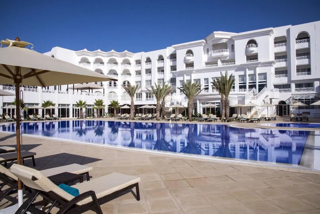 Pool, Radisson Blu Resort & Thalasso Hammamet, Tunisia