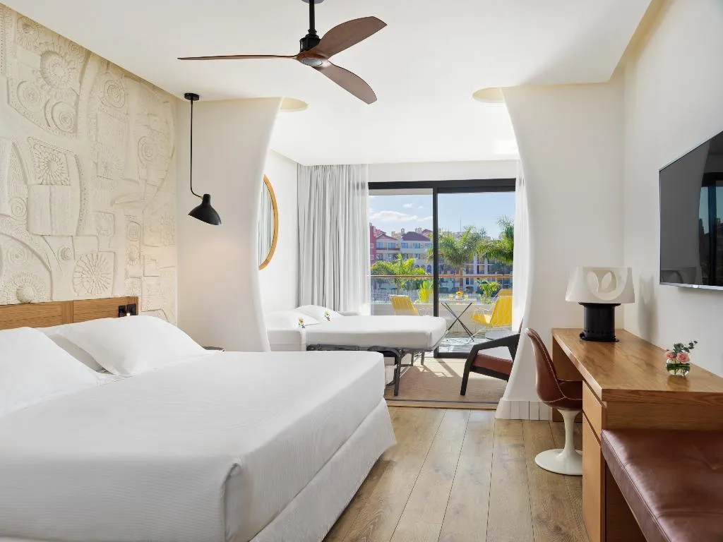 FAMILY ROOM SUPERIOR Room, H10 Atlantic Sunset Horizons Collection, Tenerife