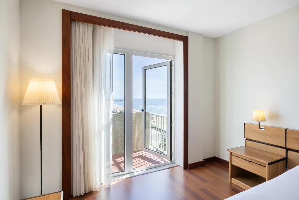 Double or Twin DELUXE SEA VIEW Room, Dorma Praia Golfe, Porto