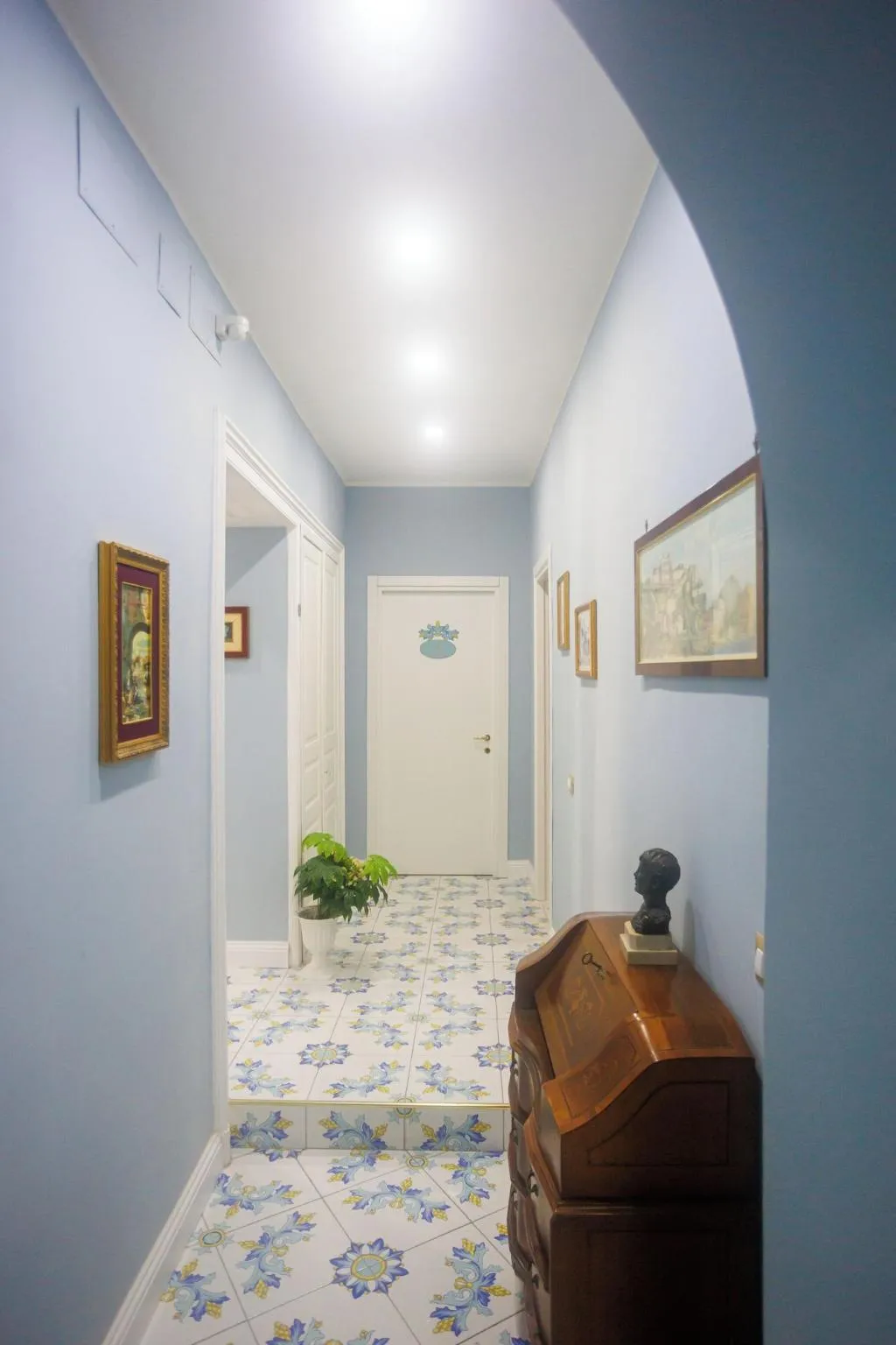 Lobby, Alma Adry, Naples