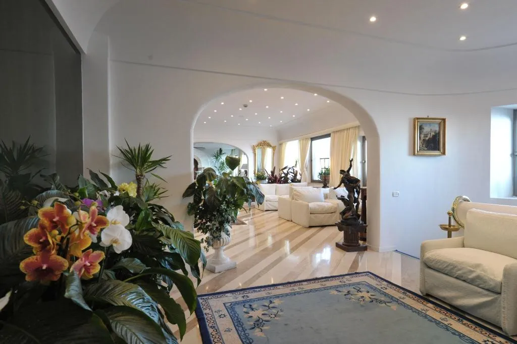 Lobby, Le Agavi hotel, Naples