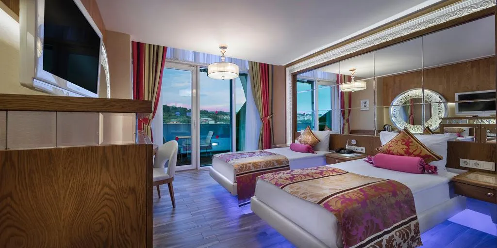 FAMILY ROOM LAND VIEW Room, Granada Luxury Okurcalar, Antalya