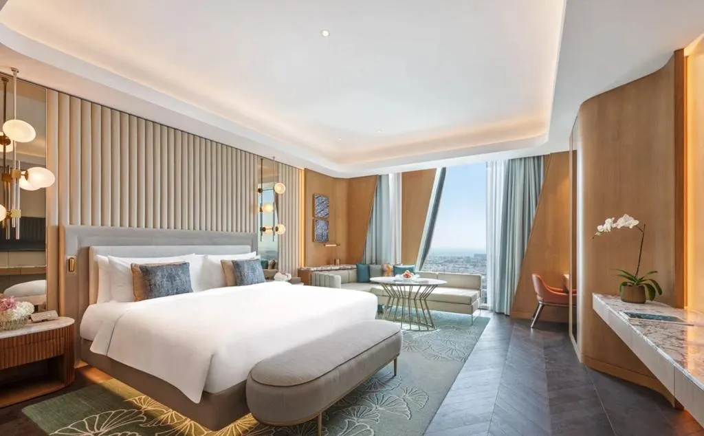 DOUBLE CLUB SEA VIEW Room, Mandarin Oriental Downtown, Dubai, Dubai