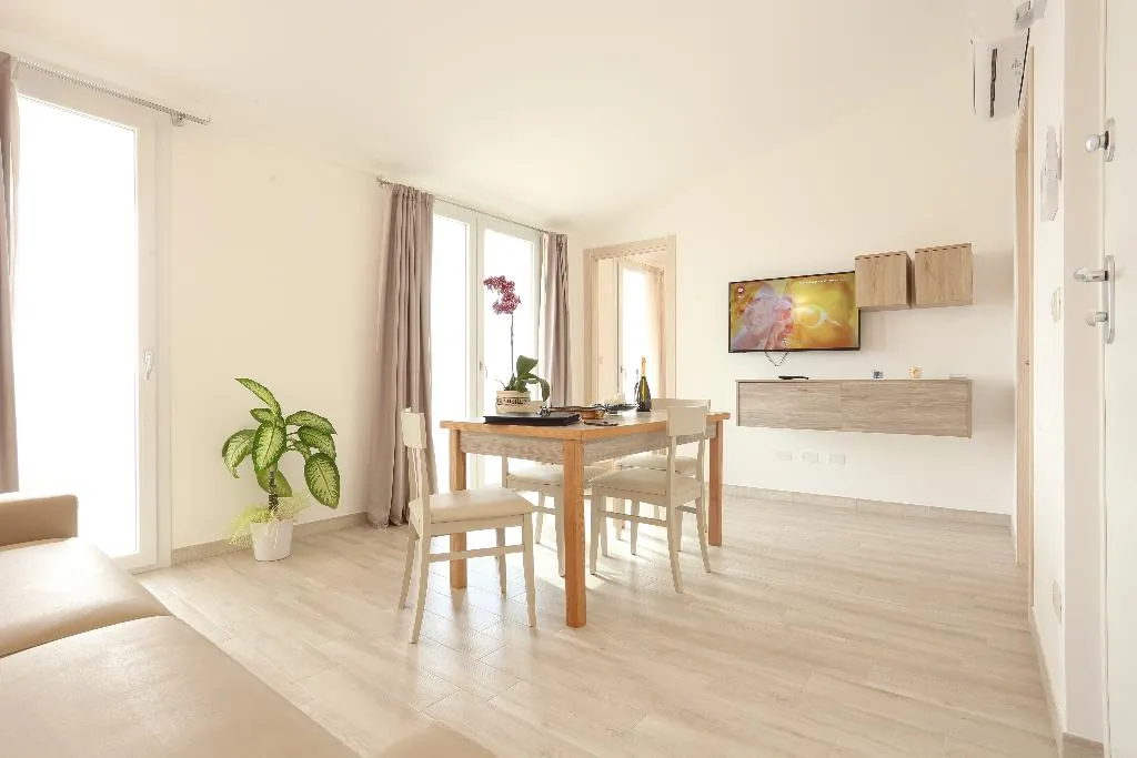 APARTMENT CAPACITY 2 TWO BEDROOMS Room, Alma di Alghero Apartments, Alghero