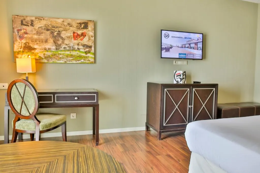 TRIPLE STANDARD Room, Hotel 525, Costa Blanca