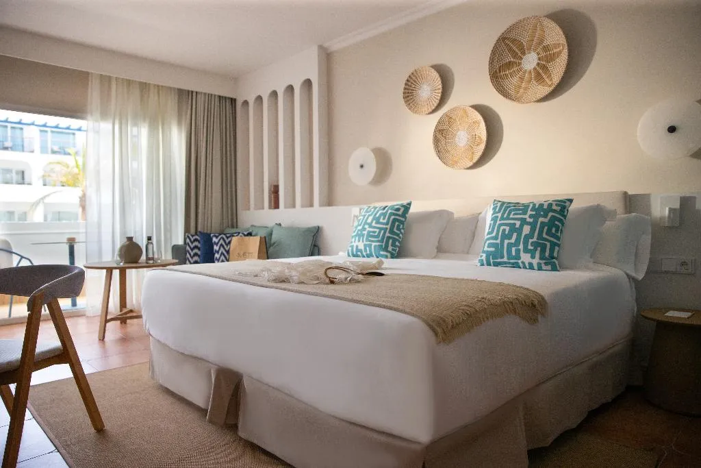 Double or Twin STANDARD Room, METT Marbella – Estepona, Costa Del Sol