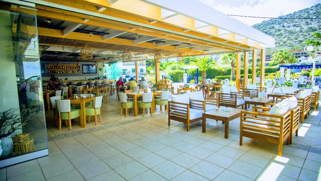 Terrace, Pela Sofia, Crete