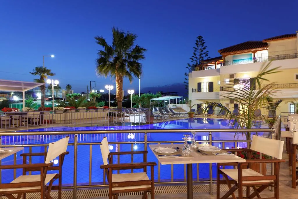 Pool, Philoxenia, Crete