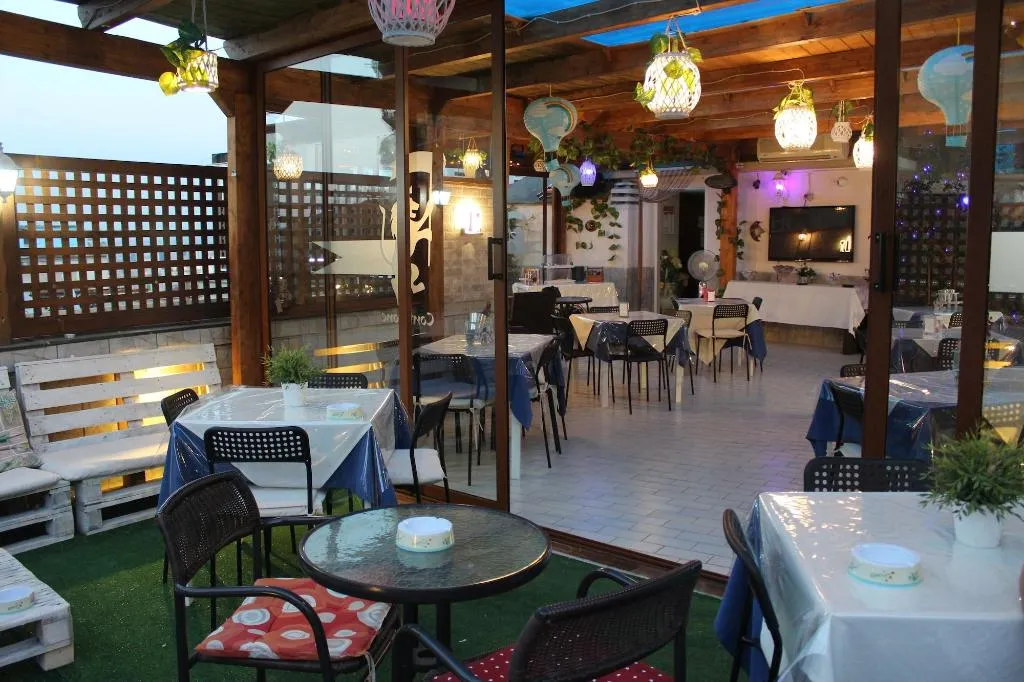 Restaurant, Residence Confalone, Naples