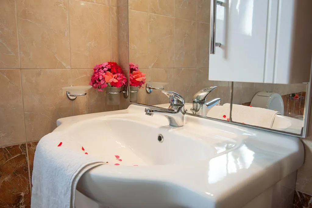QUADRUPLE WITH BALCONY Room, Aeolos Zante Villas, Zante