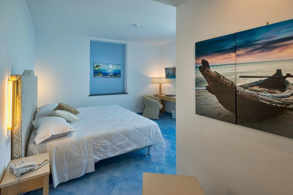 DOUBLE PREMIUM SEA VIEW Room, Boutique Hotel Helios, Naples