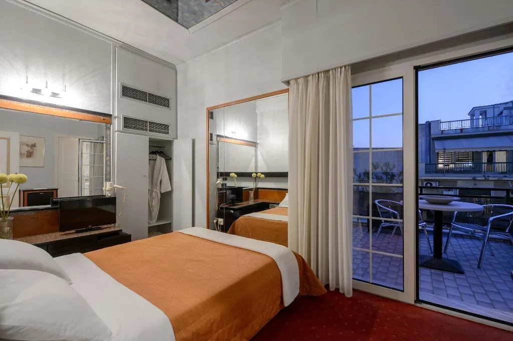 Room, Victory Inn, Athens