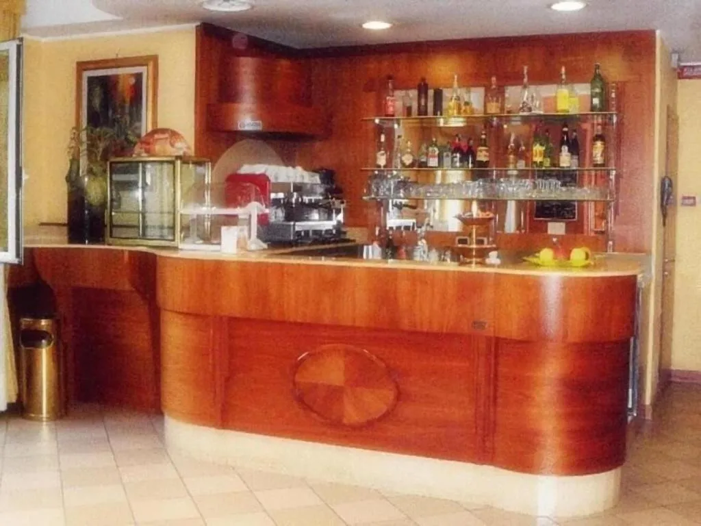 Bar, Hotel York, Milan