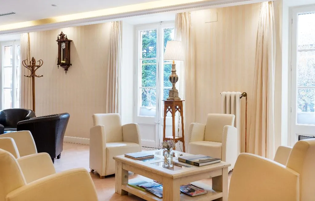Lobby, Andria, Costa Brava