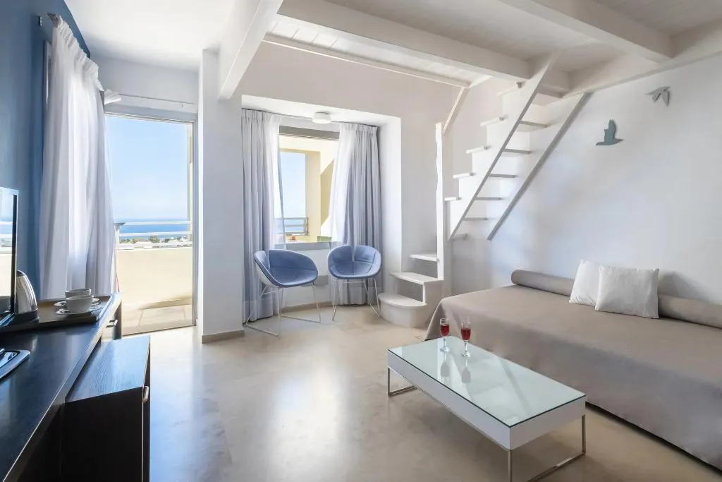 Double or Twin SEA VIEW Room, Majestic, Santorini