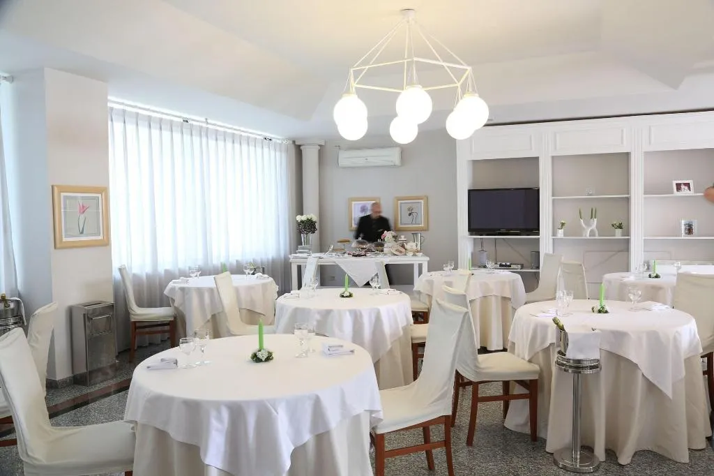 Restaurant, Barbarella, Naples