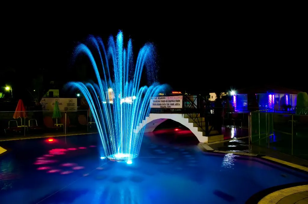Bar, Yiannis Manos, Crete