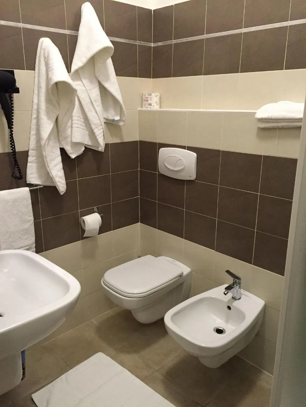 Room, Hotel Montecarlo, Milan