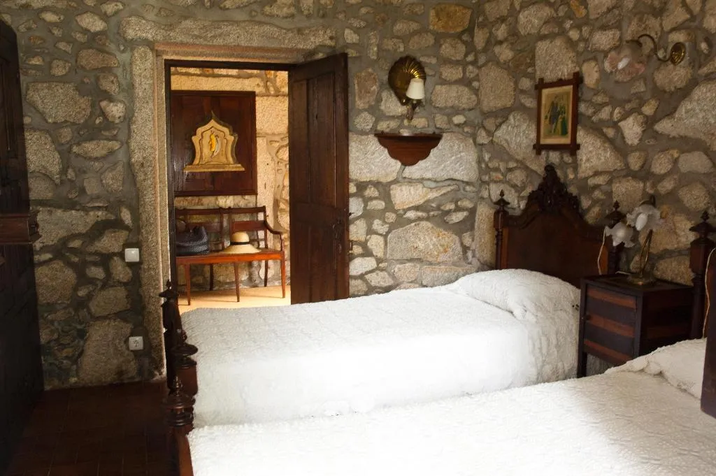 APARTMENT TWO BEDROOMS Room, Casa do Ameal, Porto