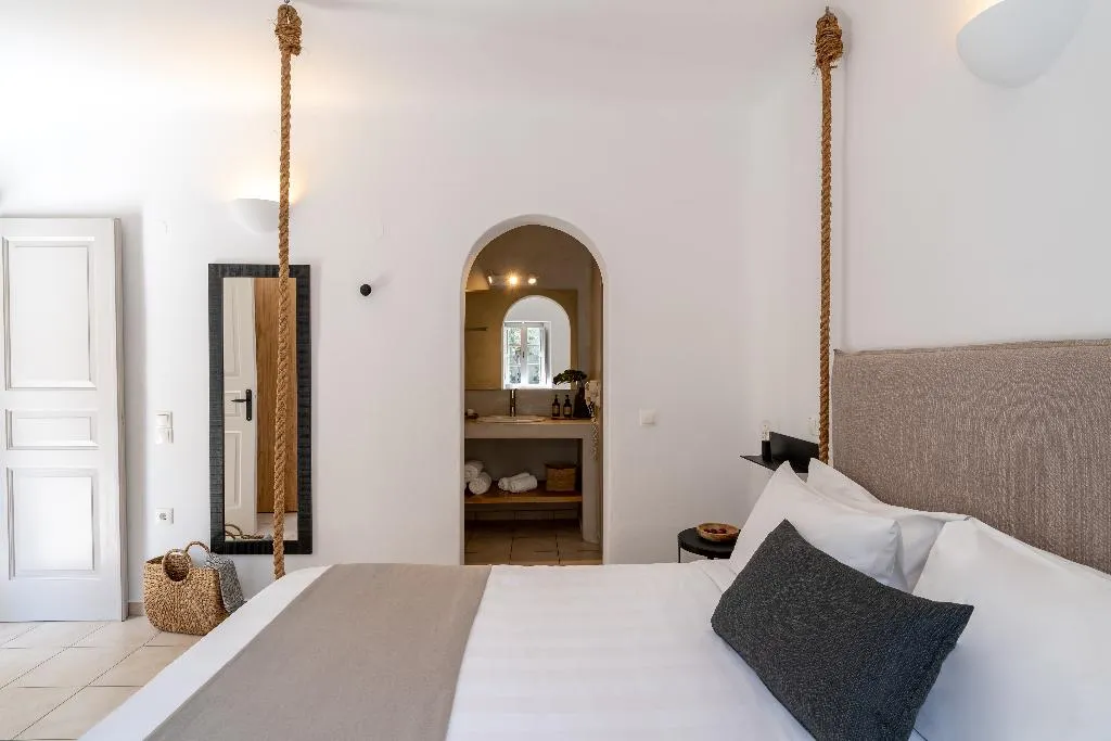 SUITE HONEYMOON Room, Marillia Village, Santorini